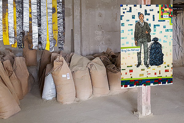 Ralf Schmidt artist Künstler: Die Arbeit 'Bring' den Müll raus' auf der Ausstellung 'Gegenstrom - Kunst im Hafen', Reisholzer Hafen, Düsseldorf; in Zusammenarbeit mit Kunst im Hafen e.V. und Düsseldorfer Künstler e.V.